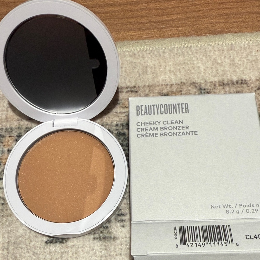 Beautycounter Cheeky Clean Cream Bronzer - Shore.